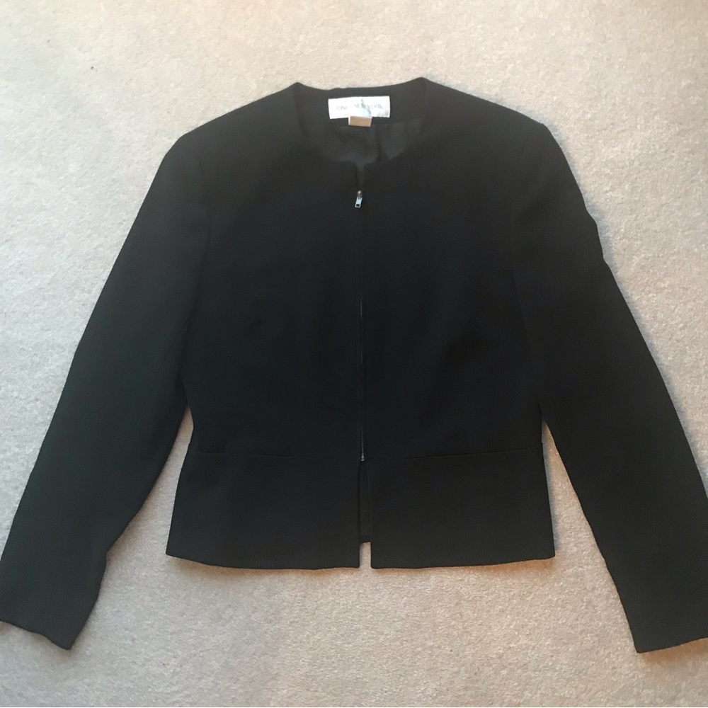 Jones New York Black Suit Jacket size 6‎